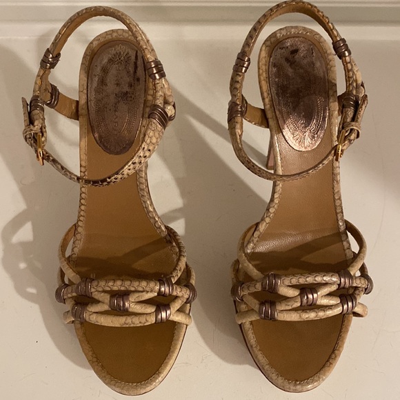 Ellie Tahari Python print nude and tan platform strappy sandal heels - Picture 2 of 10